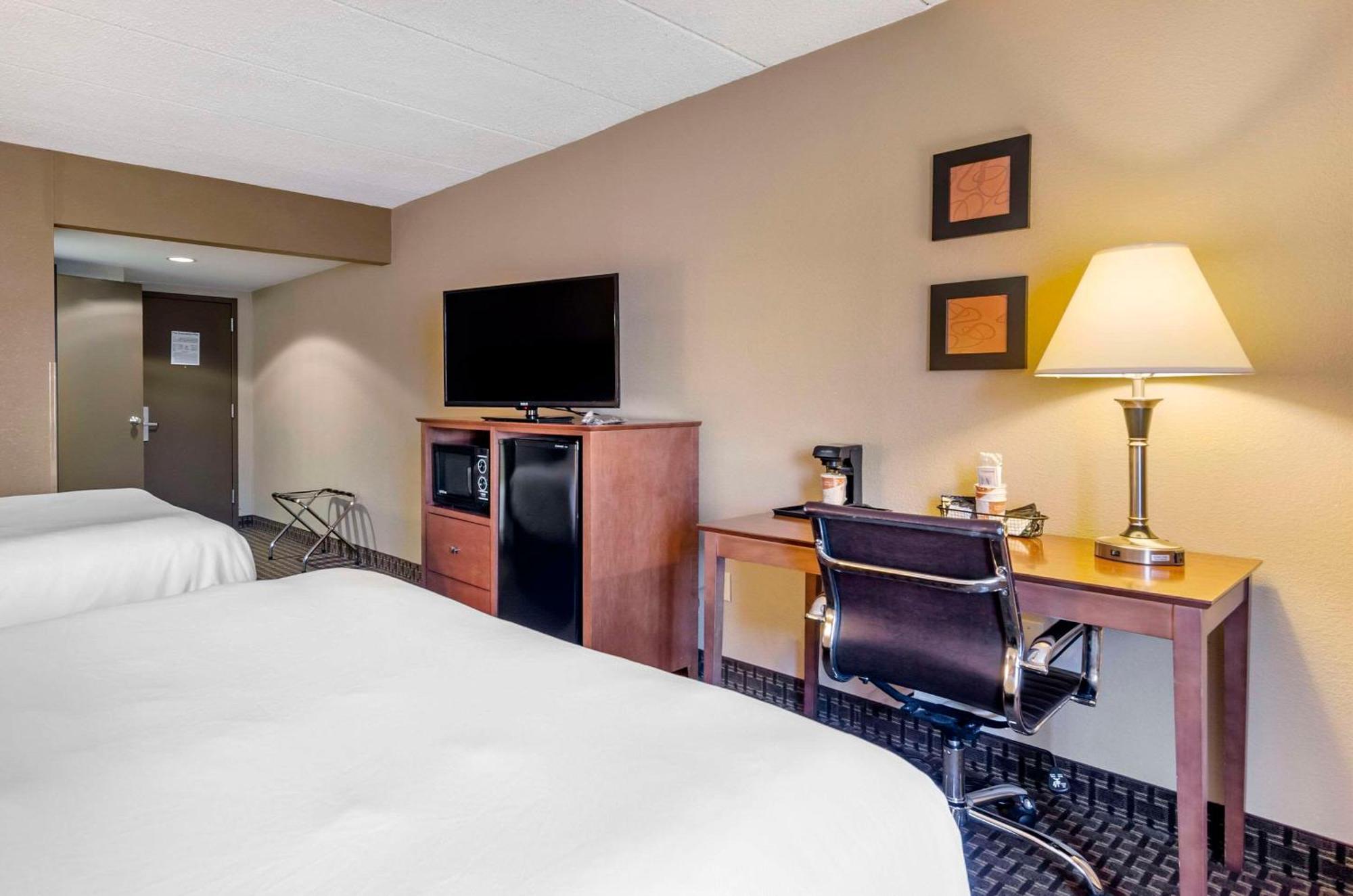 Comfort Inn & Suites Raphine - Lexington Near I-81 And I-64 Экстерьер фото